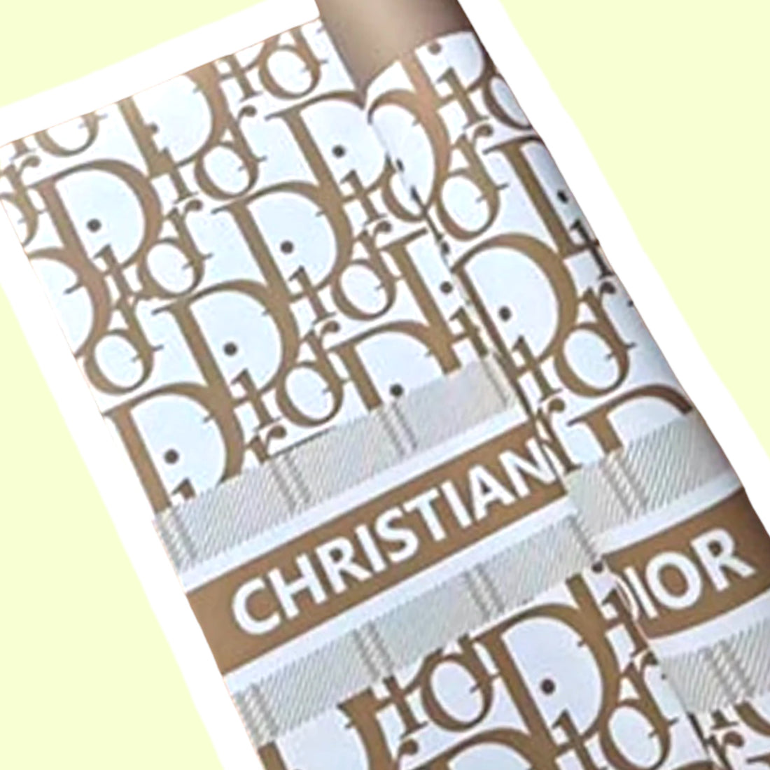 Luxury Floral Wrapping Paper (Dior)